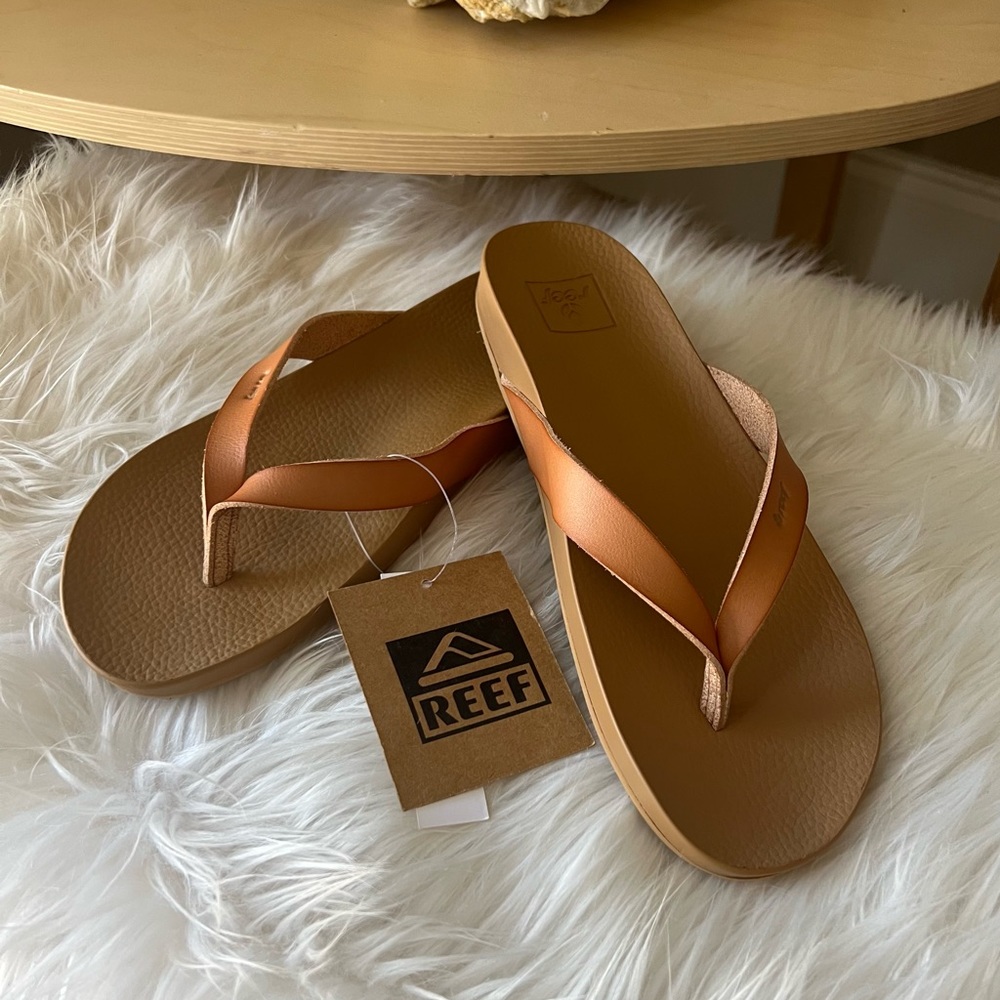 NWT Reef Cushion Bounce Court Flip Flops | 7